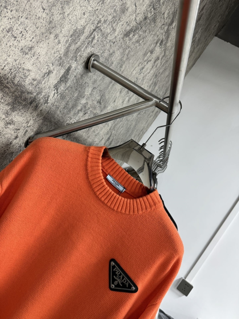Pra*a sweater